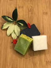 Shampoo + Conditioner + Facial Bar = Christmas Package 1